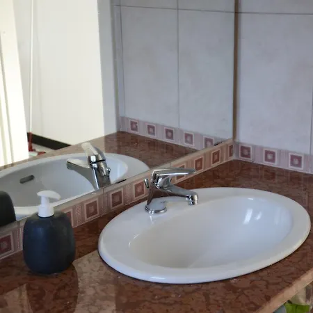 Il Mare Sotto Al Cuscino Bed & Breakfast Genova